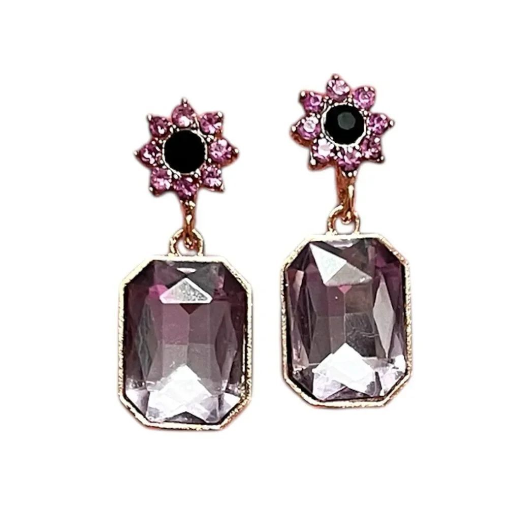💎2/$30💎 Elegant Purple Rhinestone Flower Dangle Gold Tone Earrings